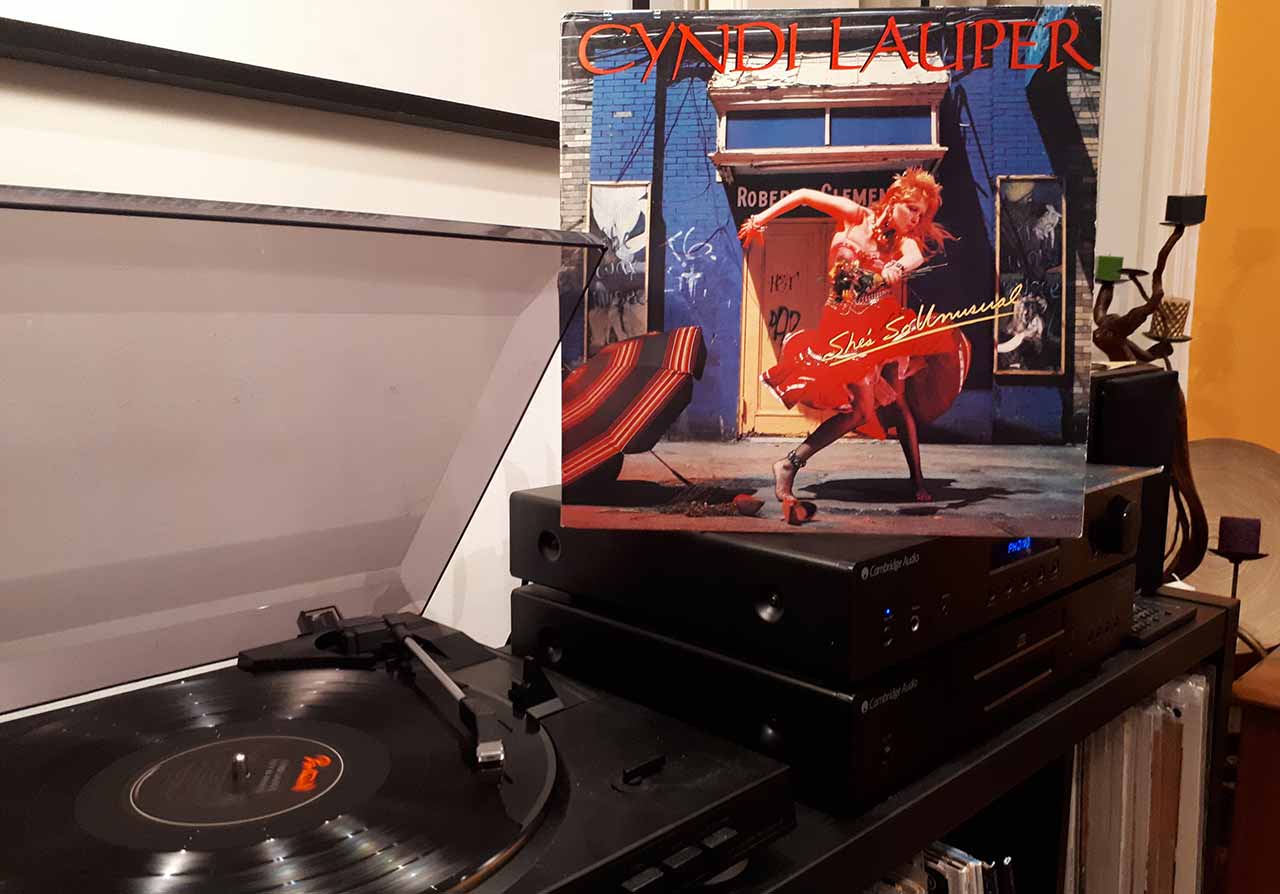 A Dona Quitéria não tem nada que ver com a Cindy Lauper